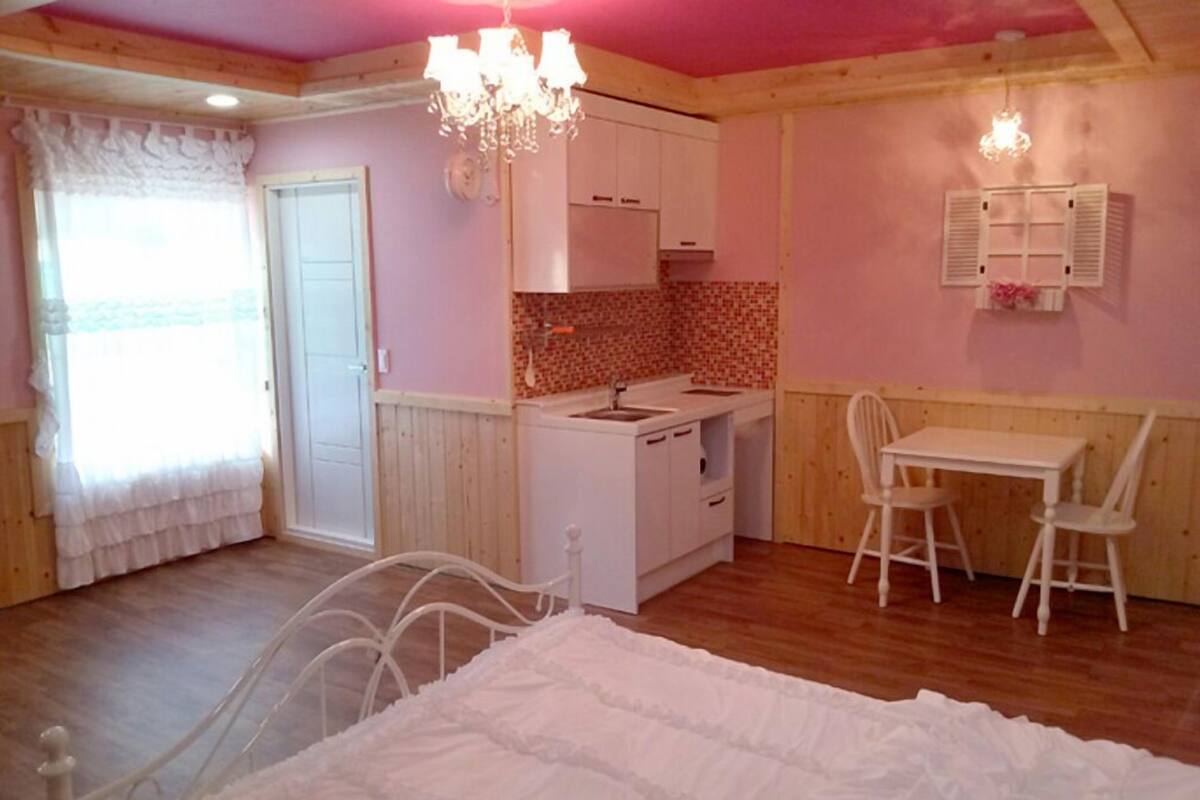 Room (Lolita)