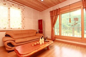 Room (Welcoming the sun)