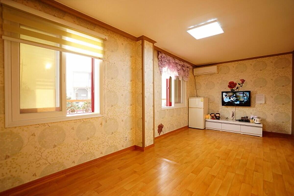 Room (A Ara(*No cooking))