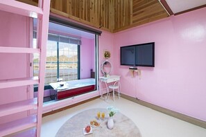 Room (Kara) - Tiffany (Chuncheon)