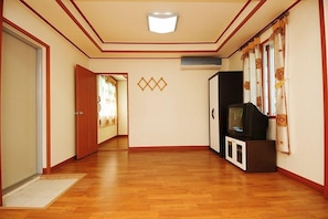 Room (Sun light)
