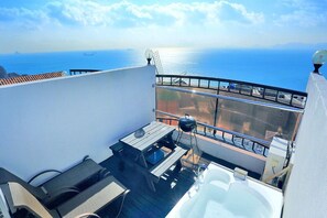 Habitación (Pontus (Outdoor Whirl Pool ))