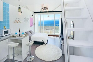 Chambre (Pontus (Outdoor Whirl Pool ))