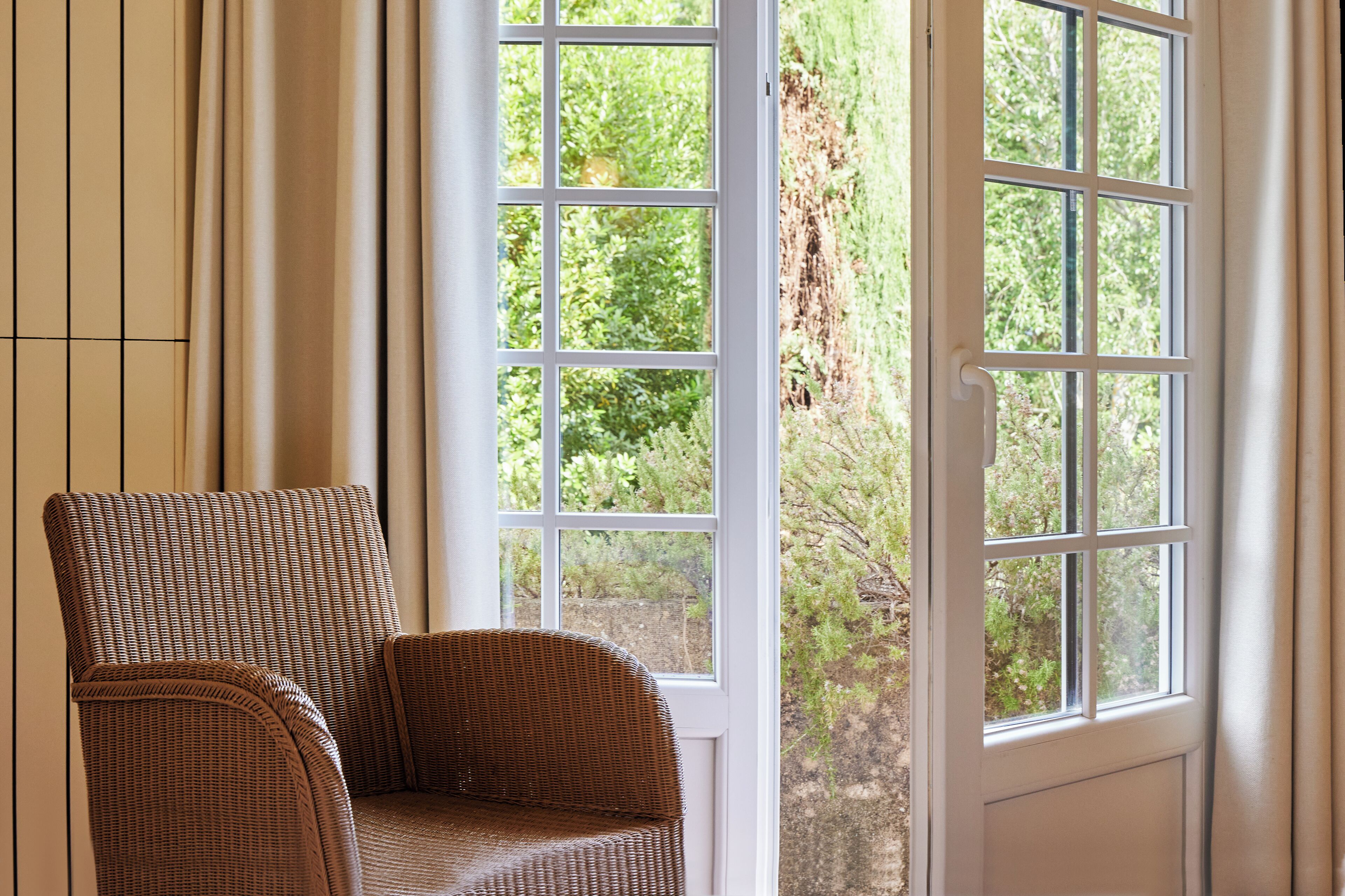 junior suite, 1 king bed, balcony, valley view (twin bed on request;with sofabed) | 1 bedroom, minibar, in-room safe, soundproofing