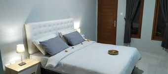 Iona kos kosan immaculate rooms and  luxury homestay