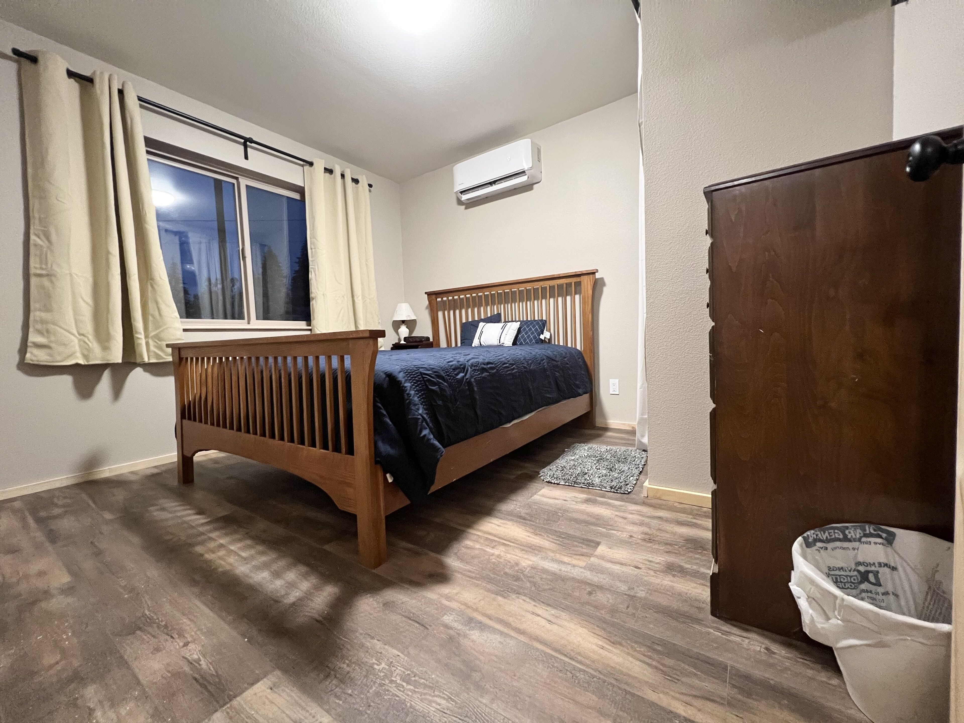 2 Schlafzimmer, Reisekinderbett, kostenloses WLAN, Bettwäsche