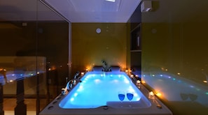 Room (Unique) | Jetted tub - Camel Pension (Gapyeong)