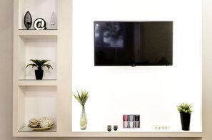 Interior - Living is easy in this impressive, one of akind condo located in bohemic street (Stari Grad)