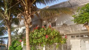 Front of property - Maison d'Hotes La Mboroise (Mboro)