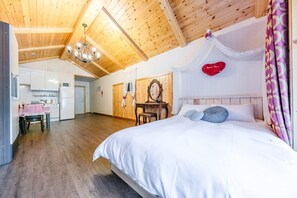 Room (B-6 Casablanc Shapran) | Free WiFi