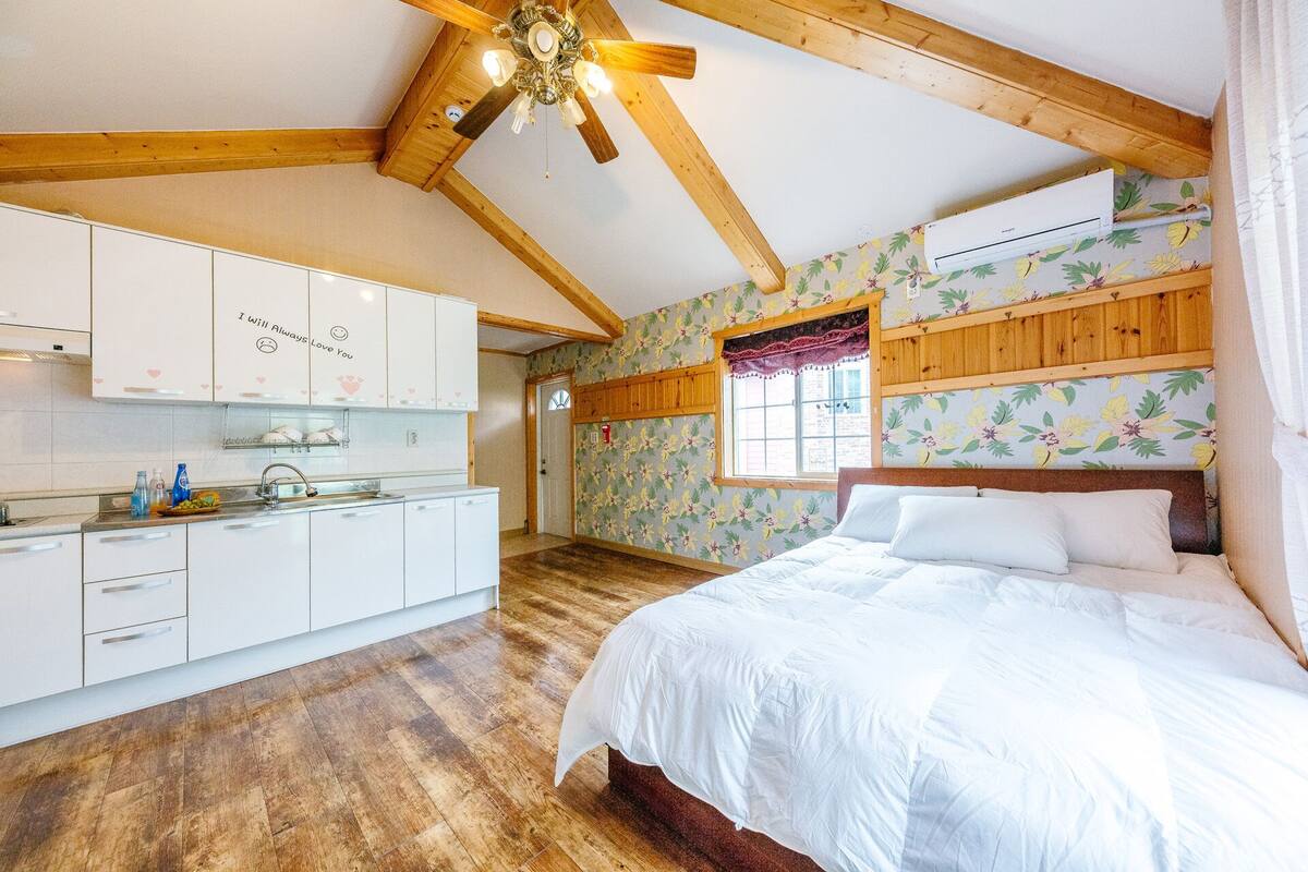 Room (A-3 Arkinesia) | 1 bedroom, free WiFi