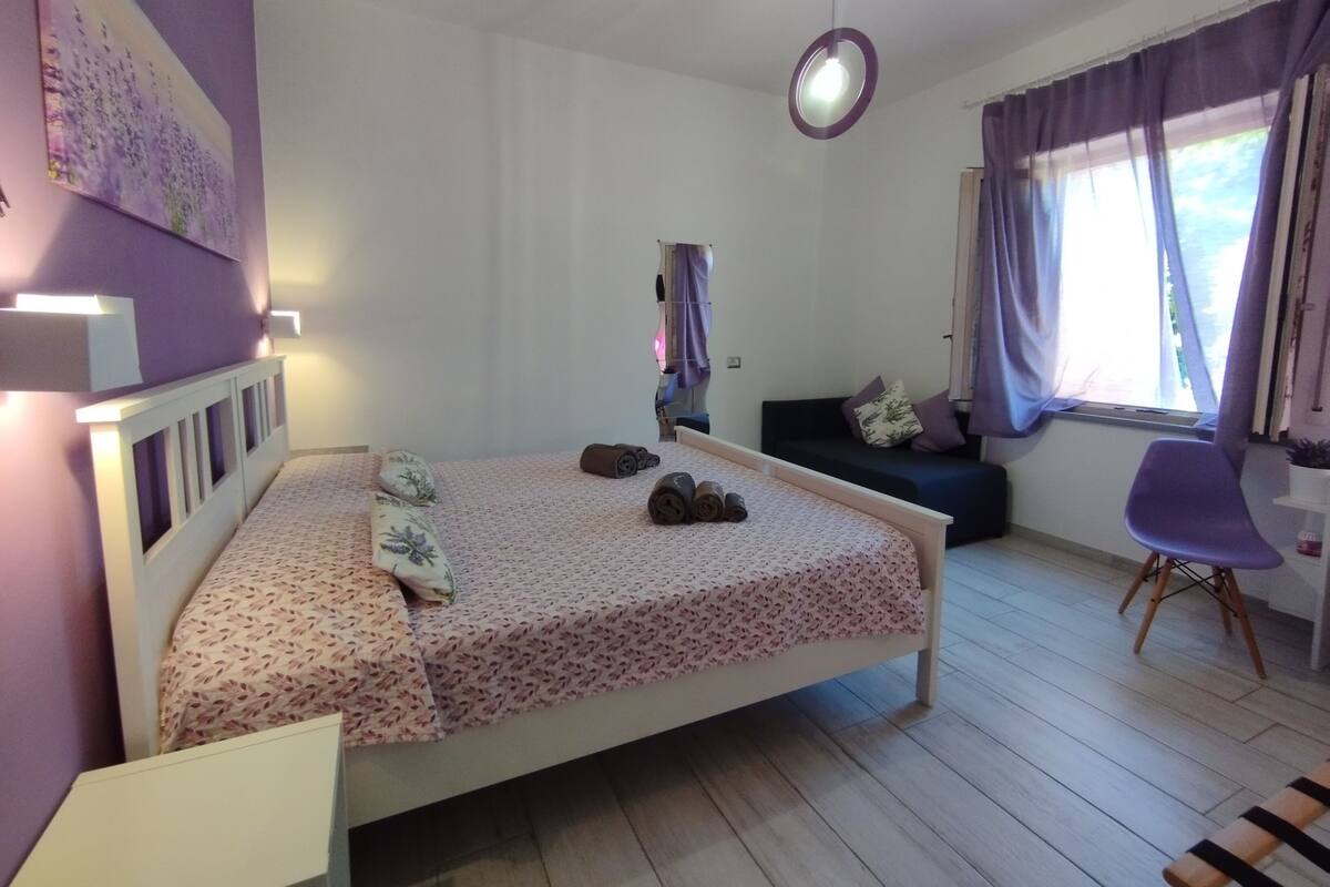 Classic Double Room | Minibar, in-room safe, desk, blackout curtains