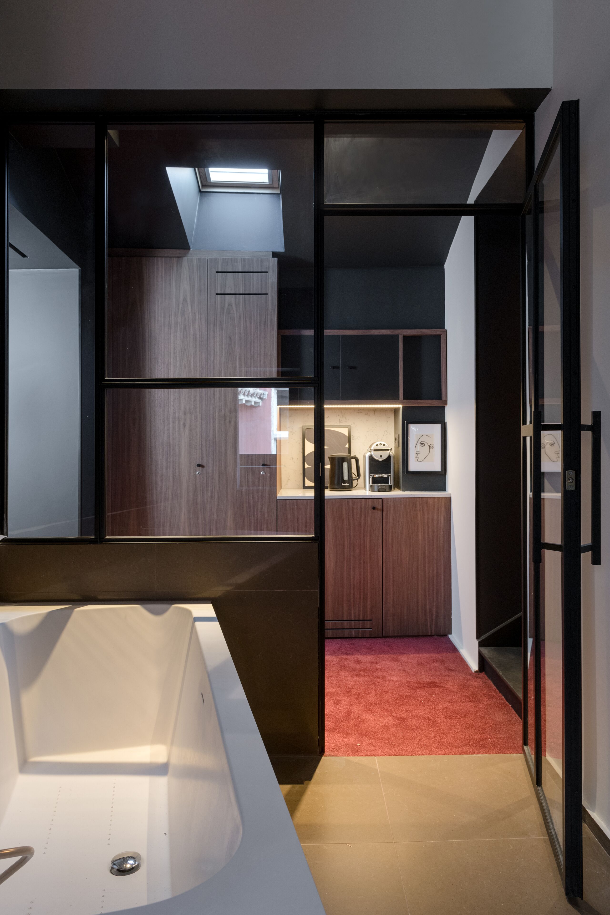 suite luxe colletore, 22 rue du boeuf 69005 lyon | deep-soaking bathtub