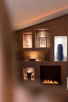 Suite Luxe Colletore, 22 Rue du Boeuf 69005 Lyon | Living area | Flat-screen TV