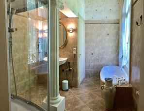 Badewanne, Haartrockner