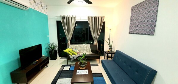 TV - Aldridge Residence Cosy Apartment (D'kayangan)