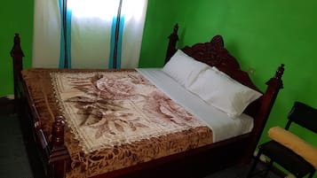 Chambre Double | Fer et planche Ă  repasser, Wi-Fi gratuit, draps fournis
