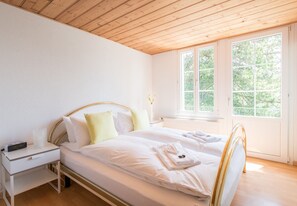 2 camere, ferro/asse da stiro, Wi-Fi gratuito, lenzuola