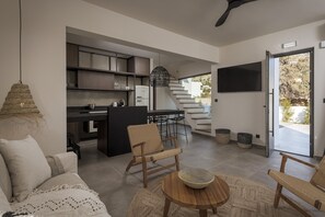 ヴィラ プライベートプール | リビング エリア | 薄型テレビ