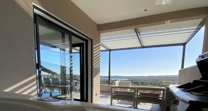 Pinarello sea view — 3-bed, heated pool 29°C, walk to beach, private spa (3)
