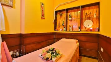 Envolturas corporales, exfoliaciones corporales, tratamientos faciales