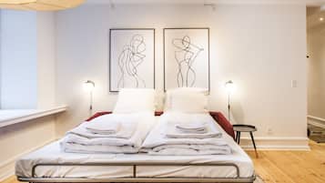 Individually decorated, laptop workspace, iron/ironing board, free WiFi