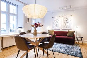 1. floor | Aire de séjour | Téléviseur connecté, Netflix, services de diffusion en continu