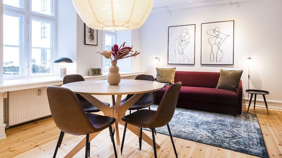 Town Hall apartments by Daniel&Jacob’s