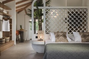 Espacio para trabajar con laptop y sistema de insonorización