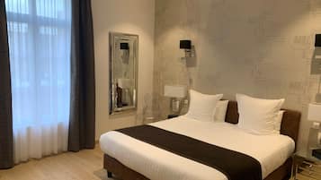 Chambre Double Deluxe | Coffres-forts dans les chambres, rideaux occultants