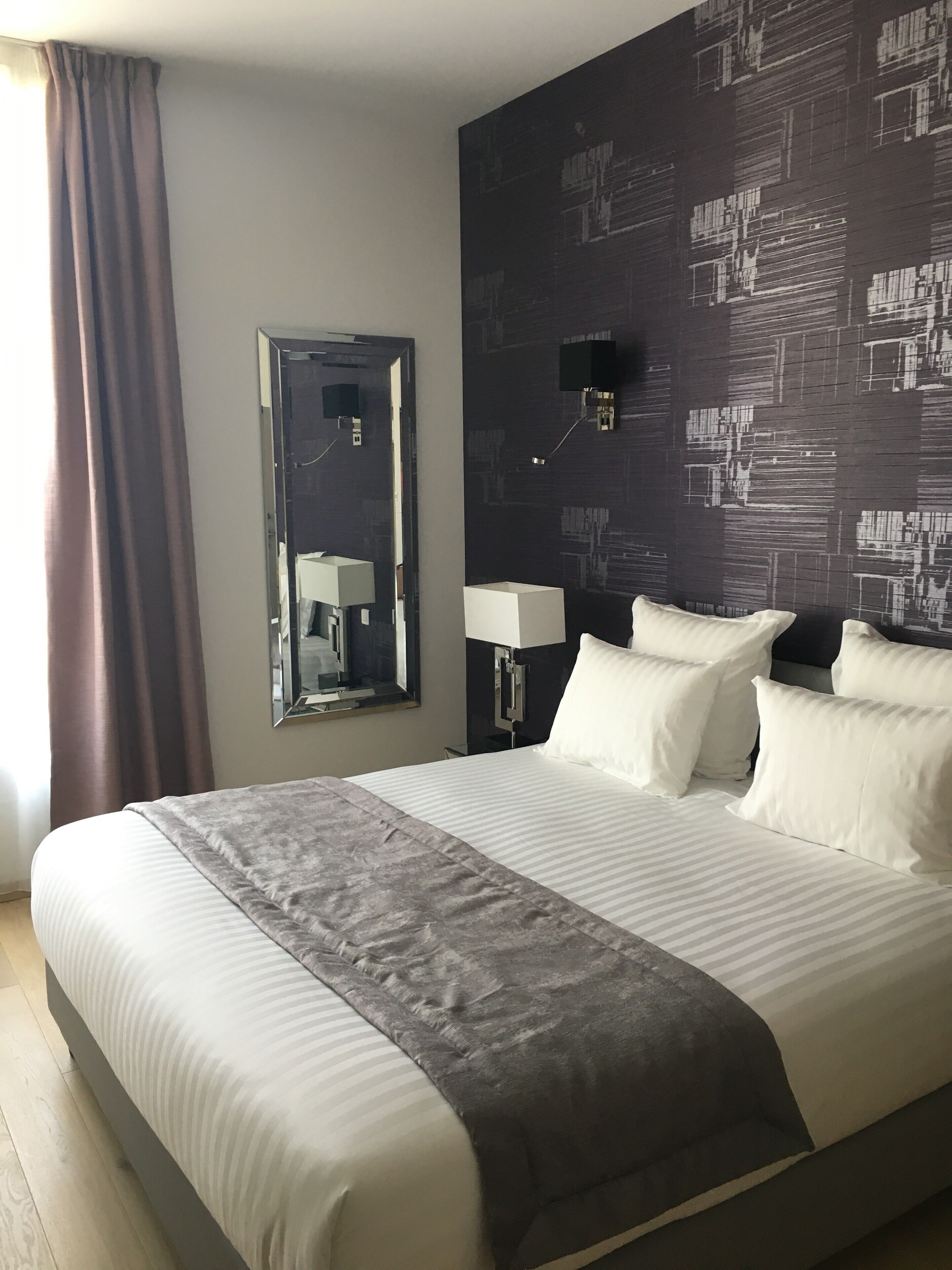 deluxe double room | 1 bedroom, in-room safe, blackout curtains, soundproofing