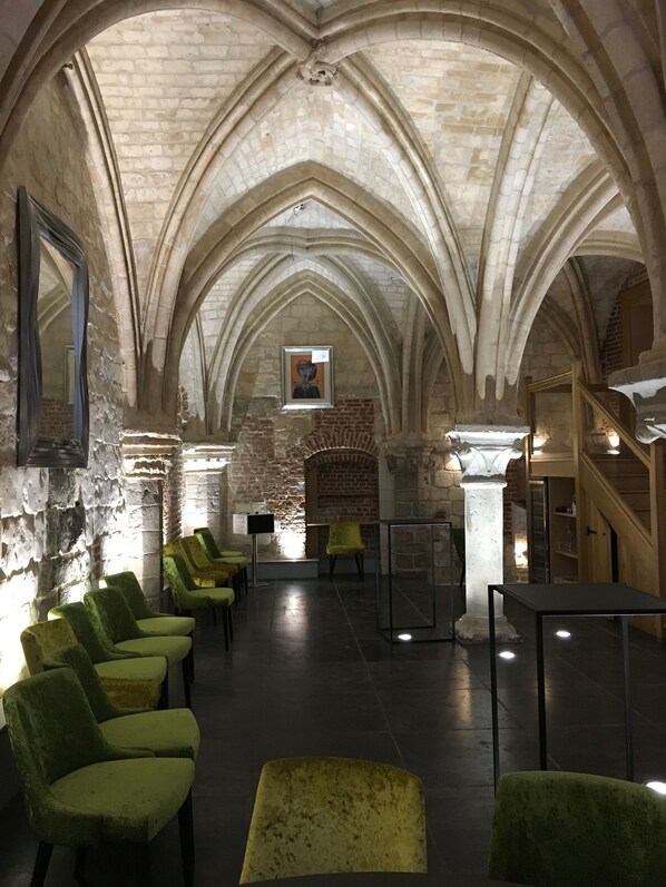 Reception hall - Hotel Le Dome (Arras)