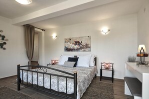 2 soverom, strykejern/-brett og wi-fi (inkludert)