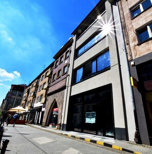 Front of property - DUKES Apartments - Old Town (Wroclaw)