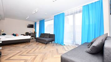 Panoramic Studio | Living area | 32-inch LCD TV with digital channels, TV