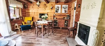 Cosy apartment in villa for 8 guests with A/C, TV, terrace and pets allowed