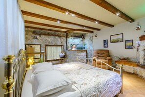 4 habitaciones, wifi y ropa de cama 