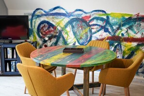Dining - Apartment Ole - directly "Am Alten Strom" - only 300 m from the Baltic Sea (Warnemünde)