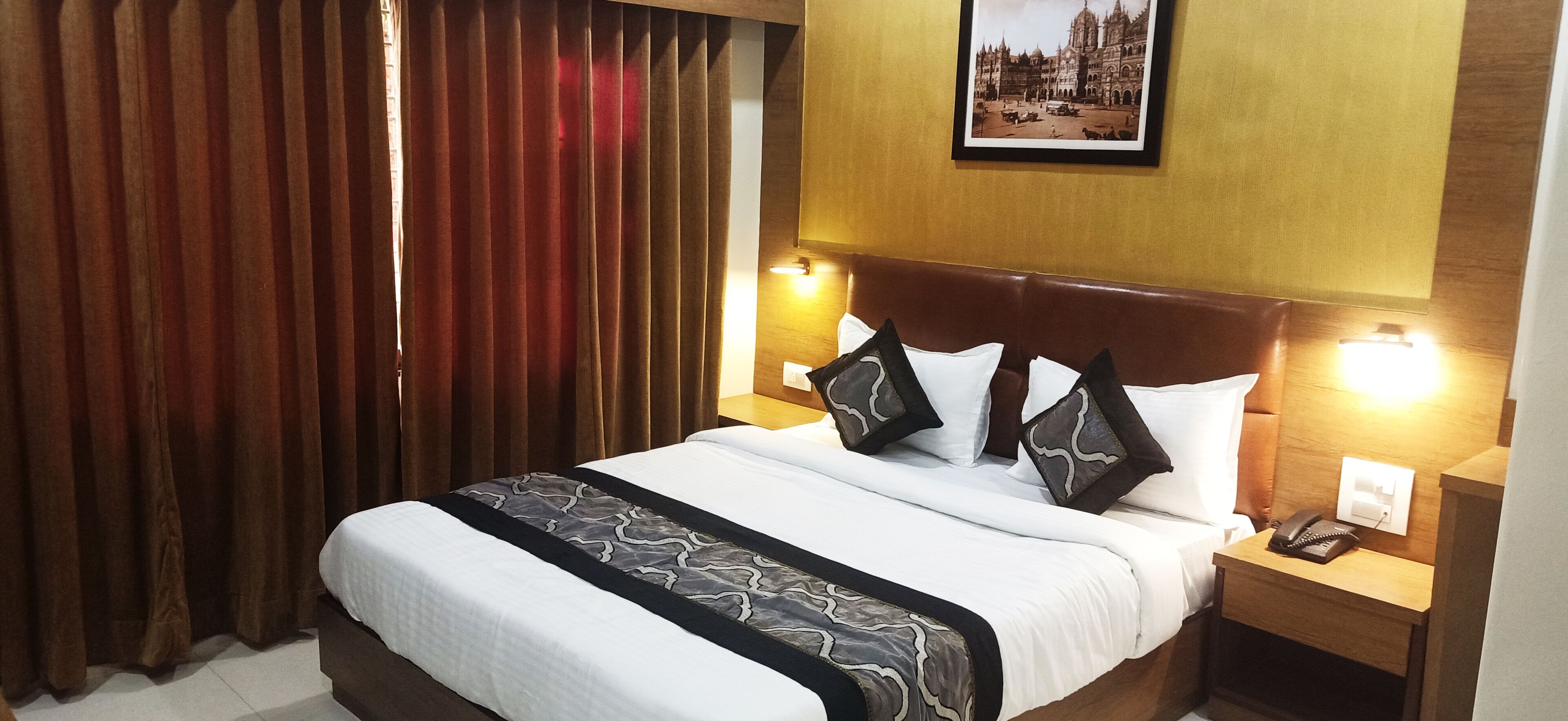 Photo - Hotel Crystal Luxury Inn- Bandra