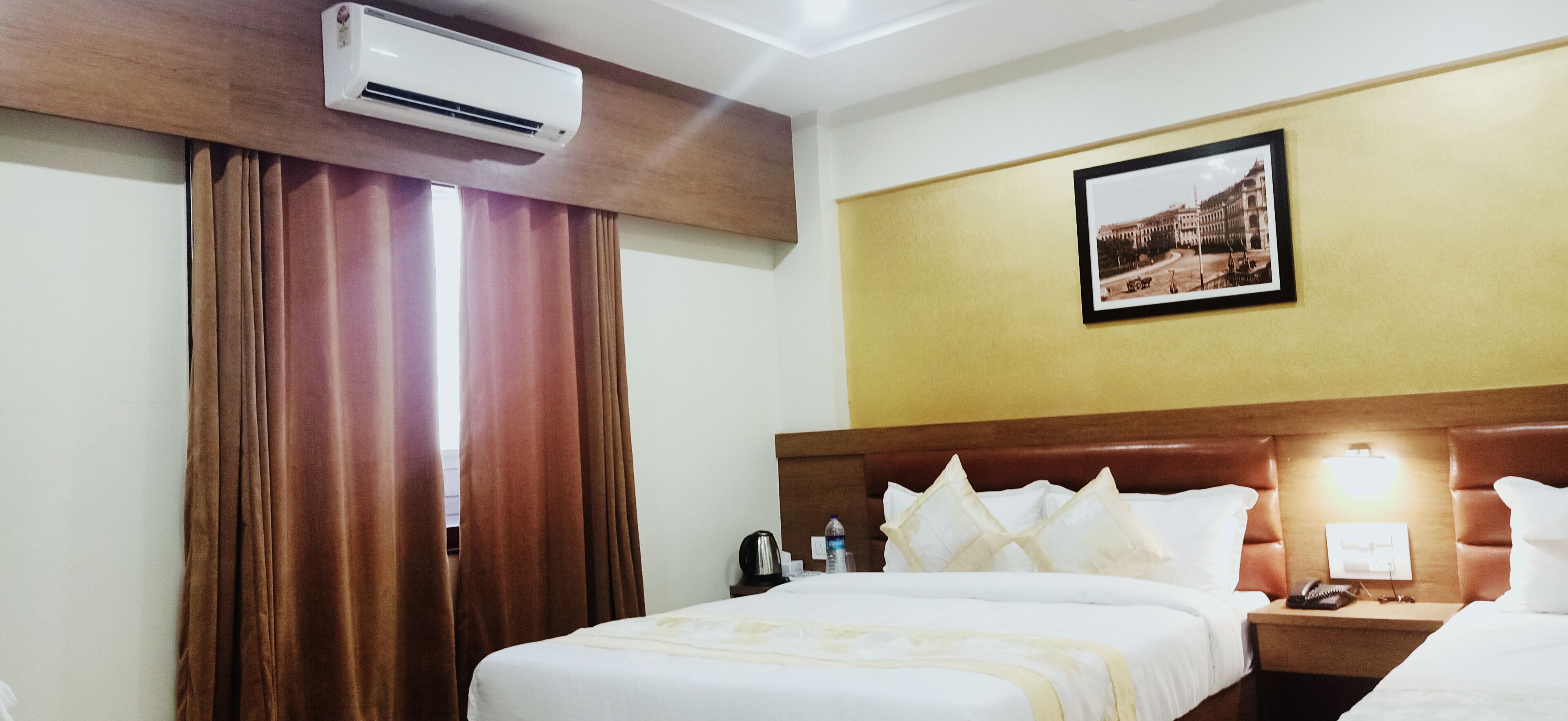 Photo - Hotel Crystal Luxury Inn- Bandra
