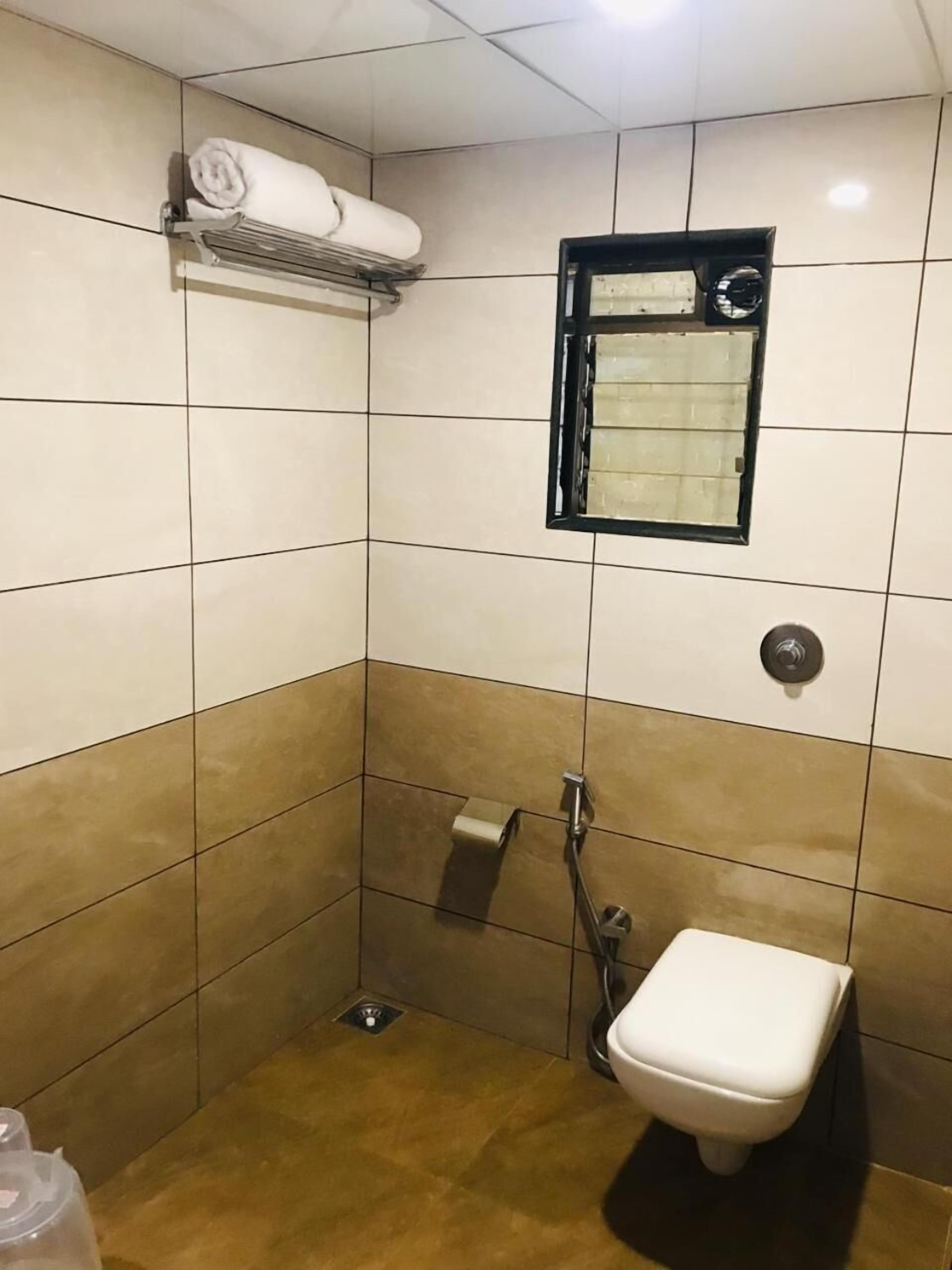 Photo - Hotel Crystal Luxury Inn- Bandra