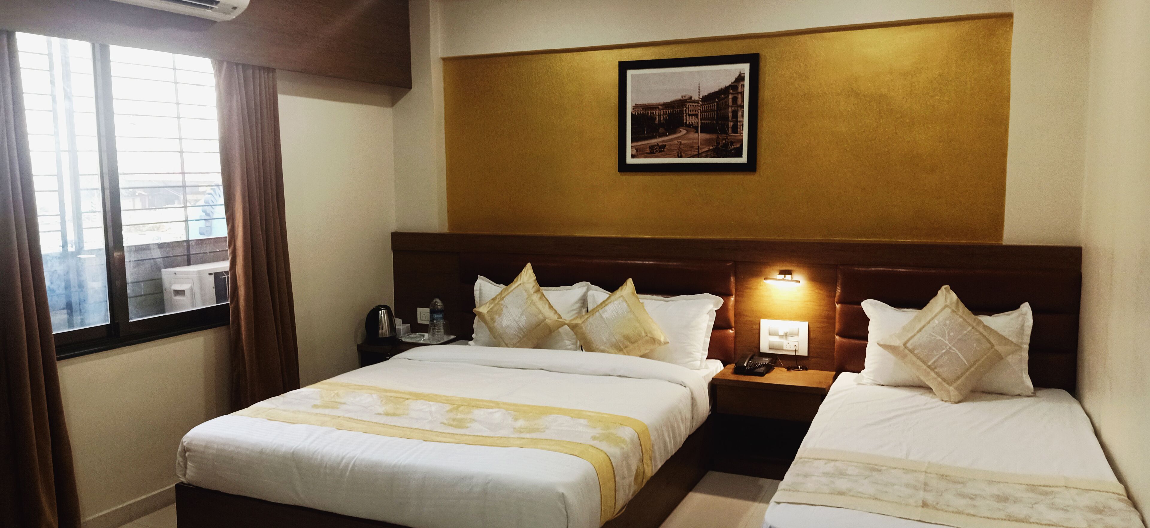 Photo - Hotel Crystal Luxury Inn- Bandra