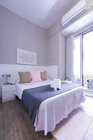 Wifi gratis y ropa de cama 