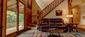 Emerald Bear | Large, Private Home in Maggie Valley | Hot Tub