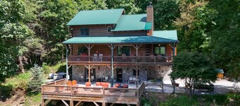 Emerald Bear | Large, Private Home in Maggie Valley | Hot Tub