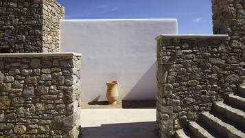 Mặt tiền nơi lưu trú