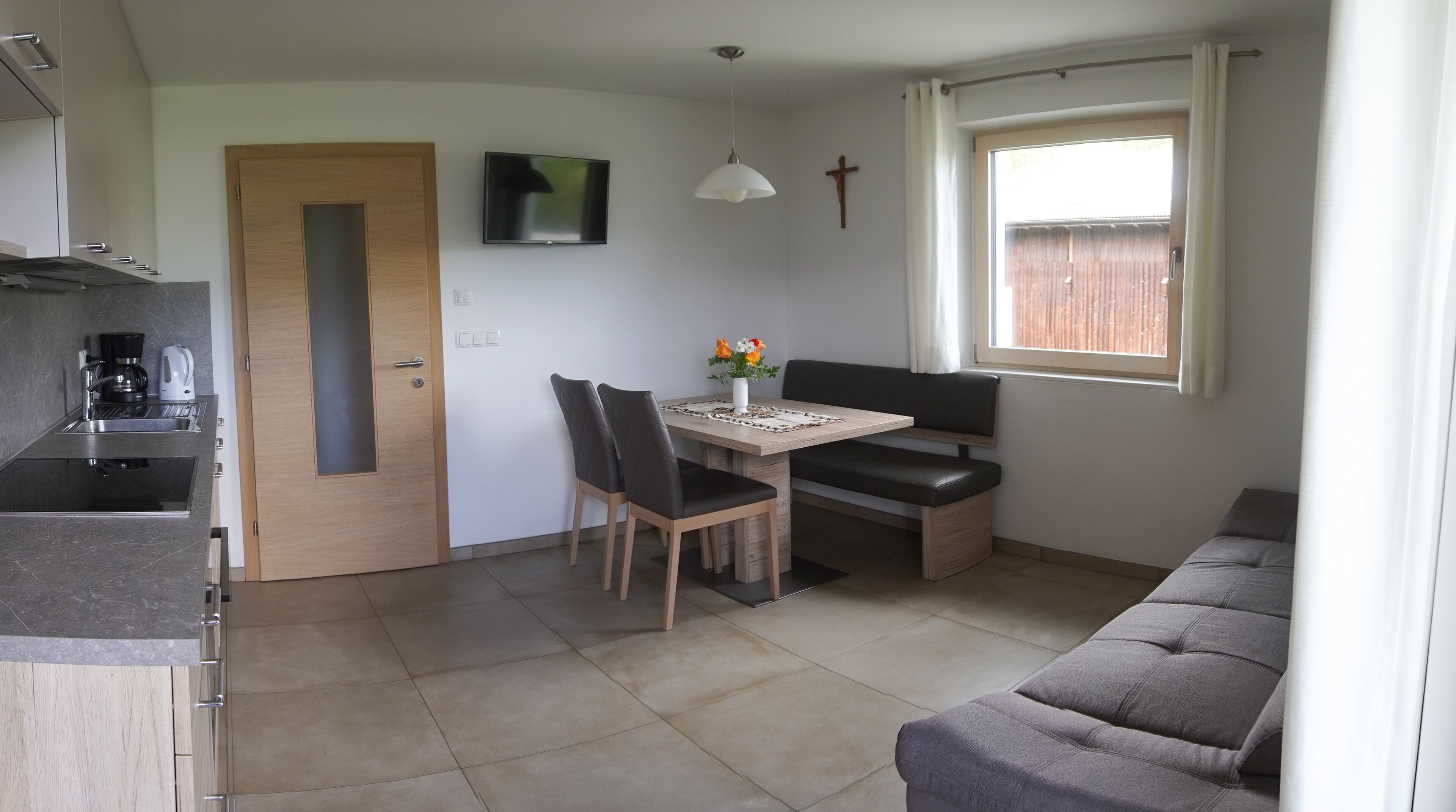 Leilighet – superior | Eget kjøkken | Kjøleskap, ovn, kokeplater og oppvaskmaskin