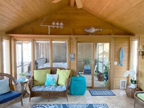 5 habitaciones, escritorio, tabla de planchar con plancha y wifi 