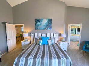 5 bedrooms, desk, iron/ironing board, WiFi