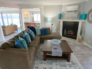 Smart TV, fireplace, DVD player, books